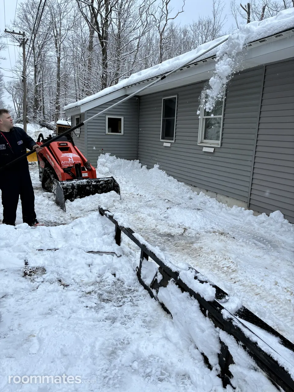 Profile photo 14 of 19