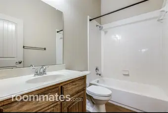 Room for rent in McKinney, TX $1000, house