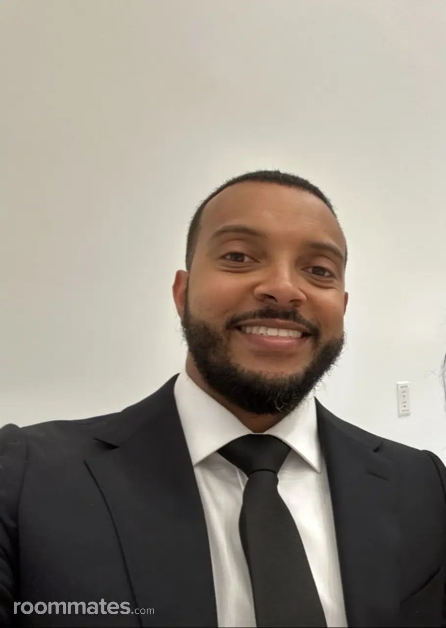 Profile photo 13 of 13