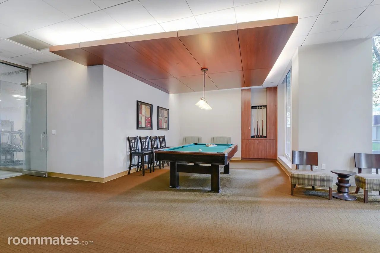 Profile photo 7 of 11