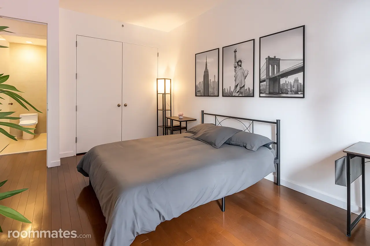 Profile photo 5 of 11