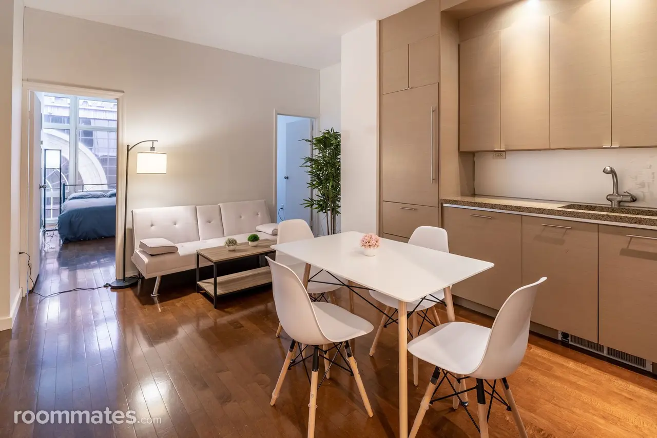 Profile photo 4 of 11