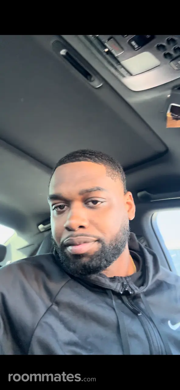 Profile photo 1 of 3