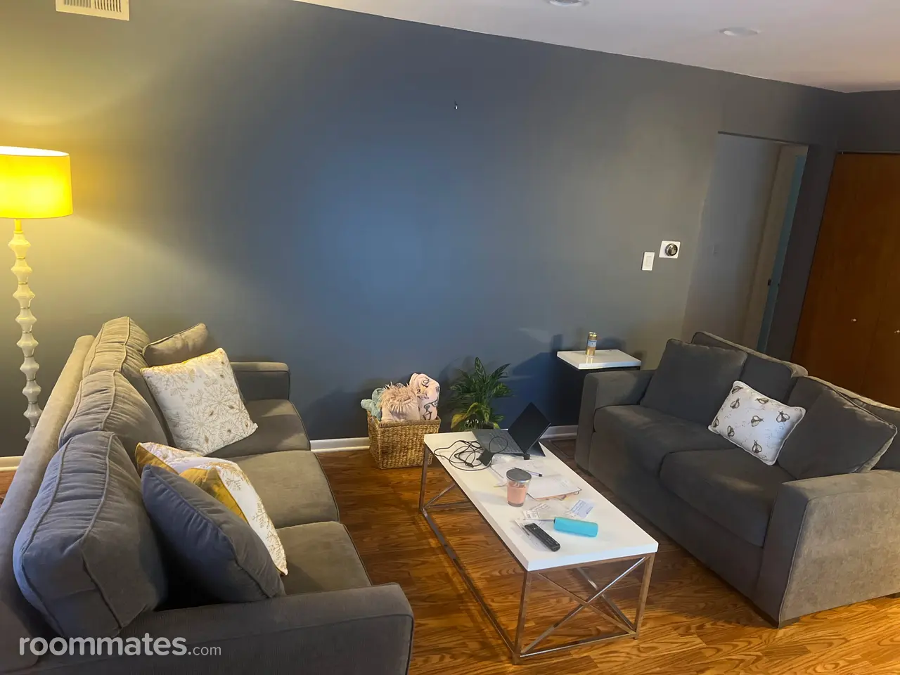 Profile photo 3 of 4