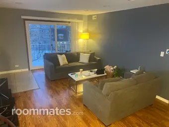 Room for rent in Mount Prospect, IL $850, house