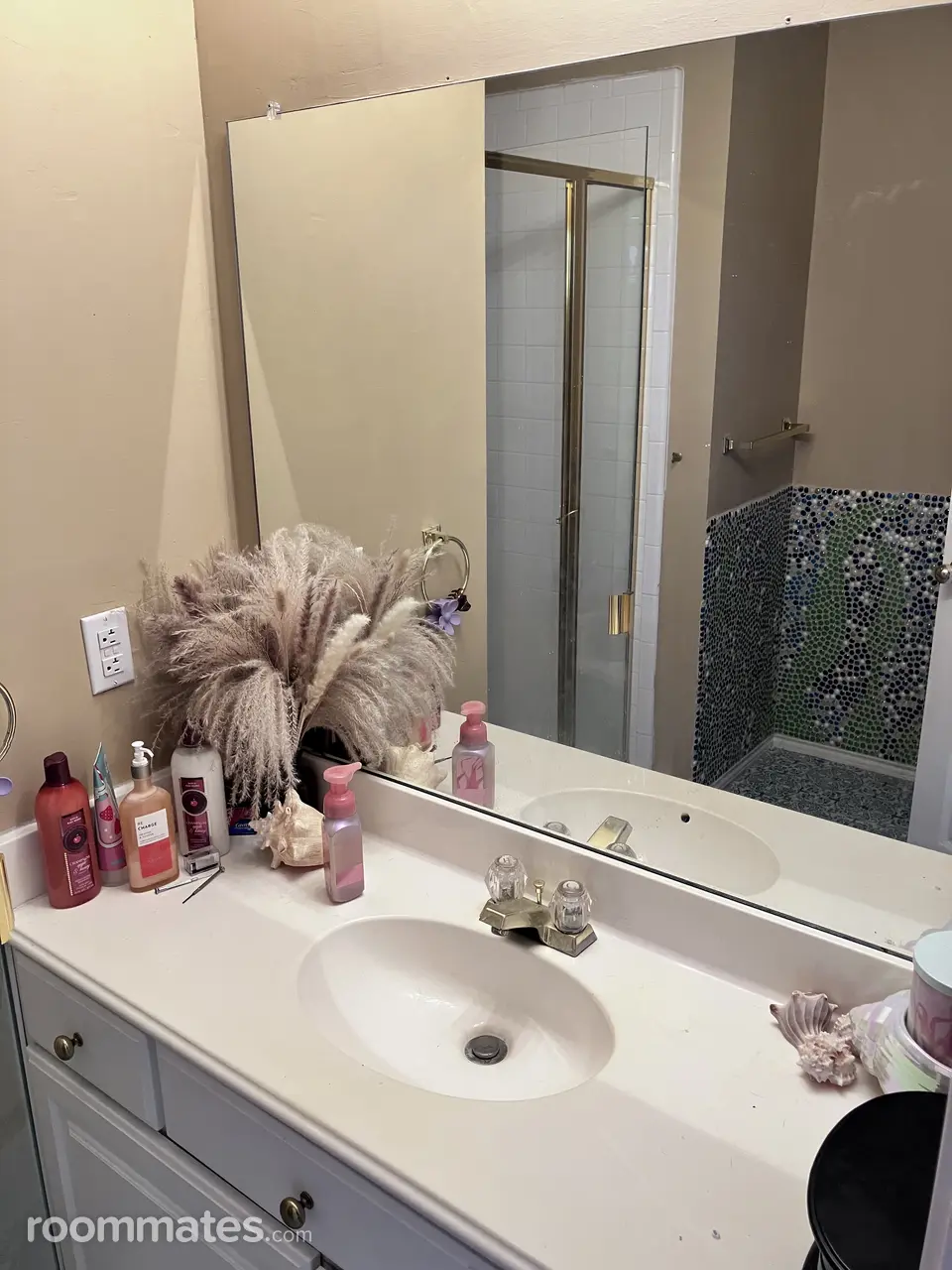 Profile photo 4 of 10