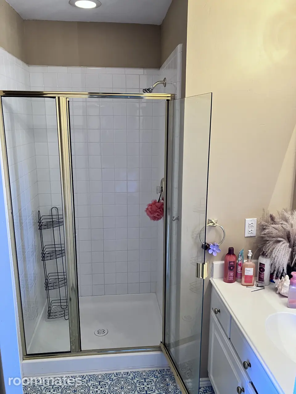 Profile photo 5 of 10