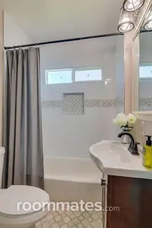 Room for rent in San Diego, CA $2000, house