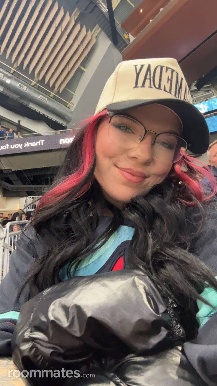 Profile photo 1 of 6