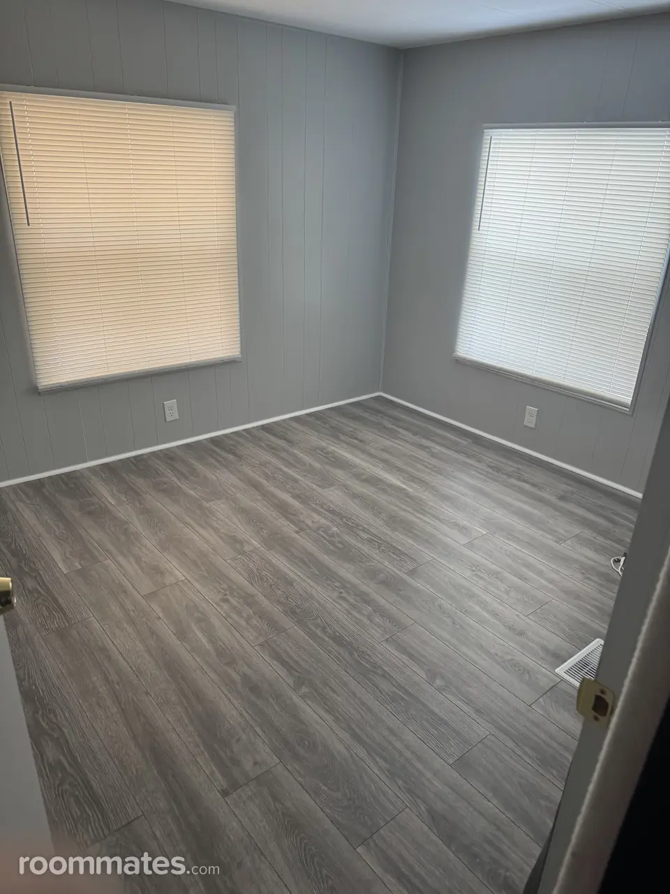 Profile photo 5 of 7