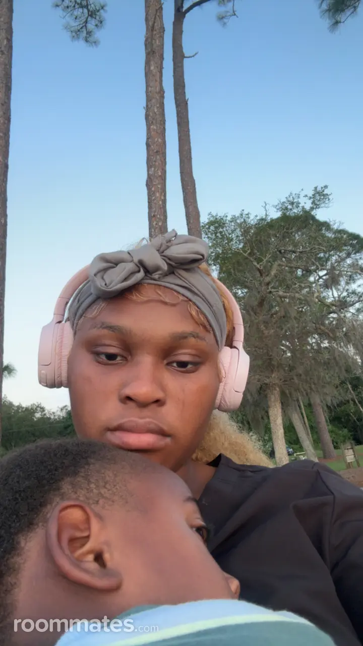 Profile photo 1 of 1