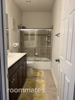 Room for rent in Frederick, MD $1000, house