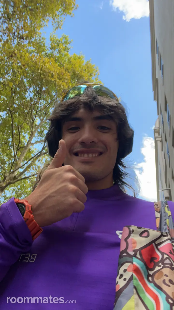 Profile photo 6 of 9