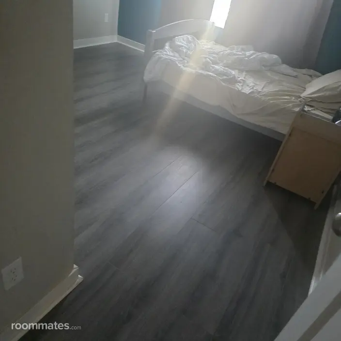 Room for rent in Olympia, WA $1000, house