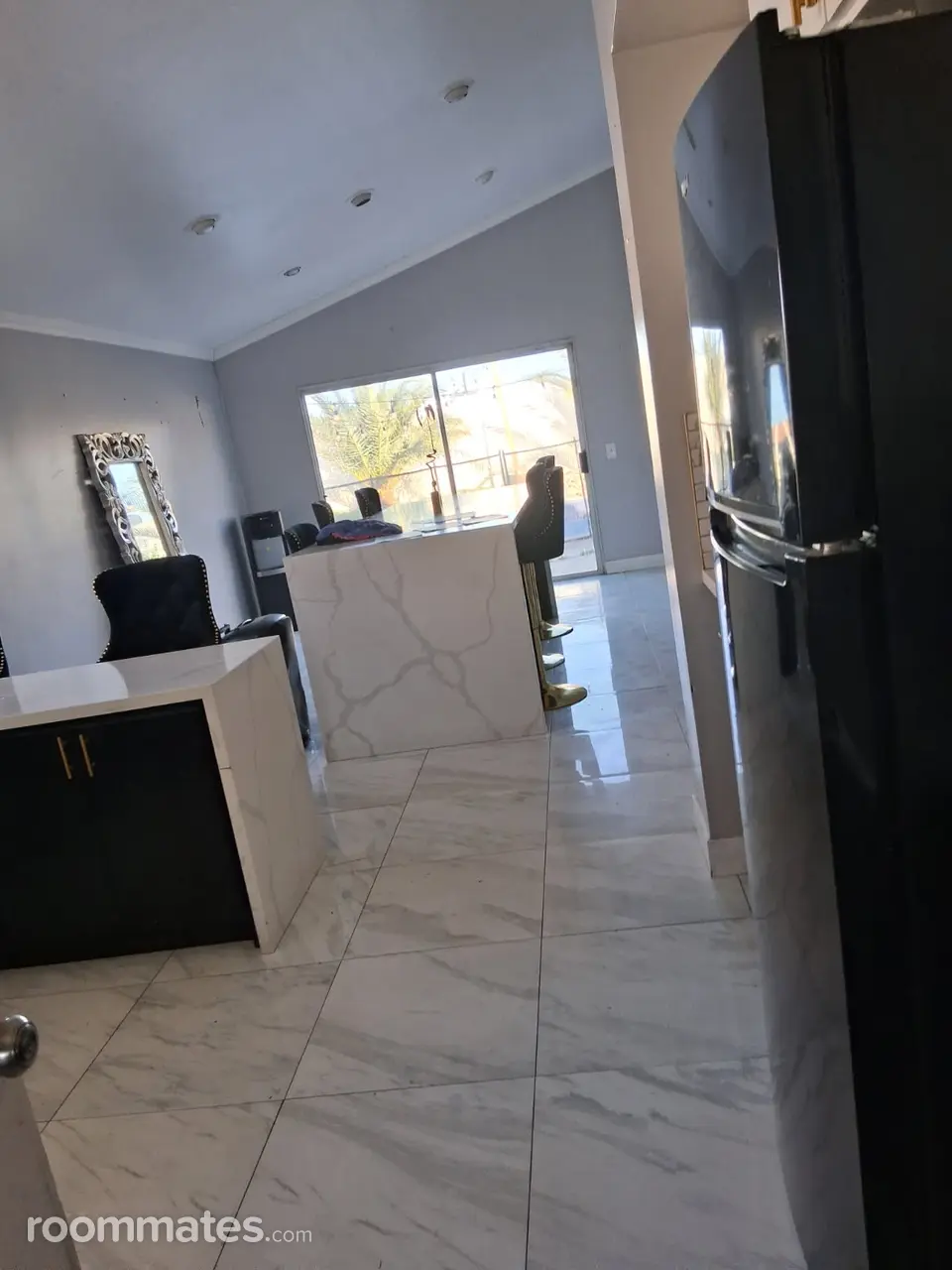 Profile photo 8 of 14