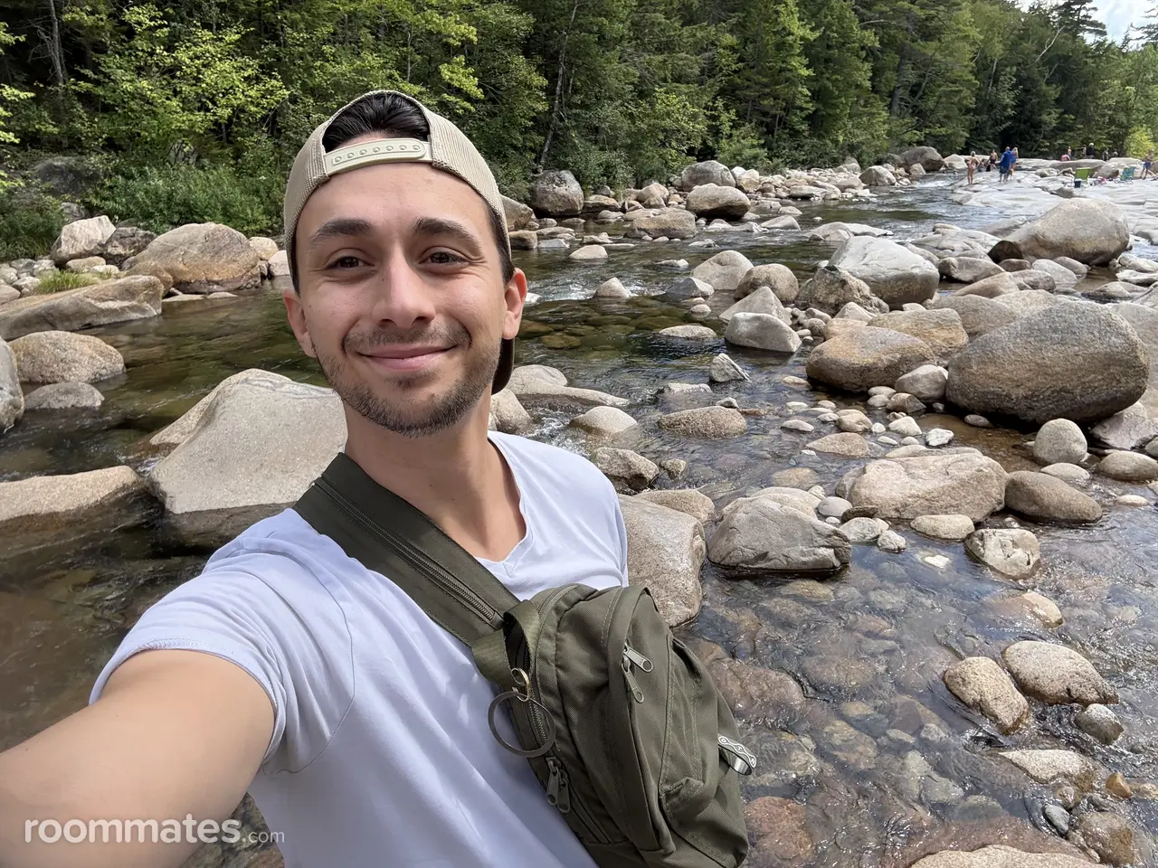 Profile photo 4 of 4