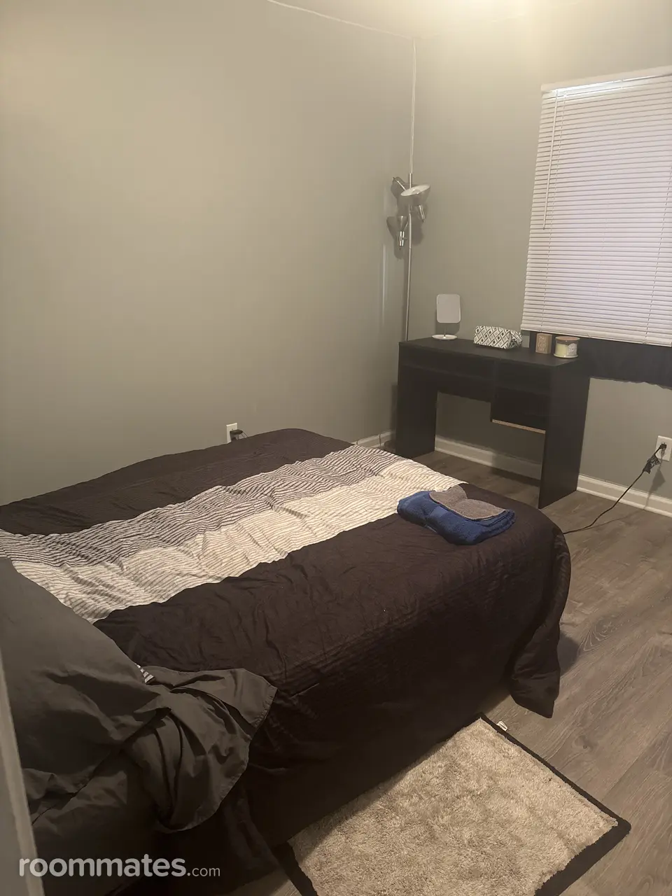 Profile photo 1 of 2