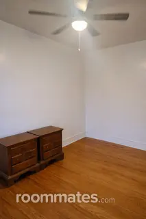 Room for rent in Chester, PA $700, house