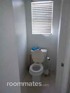 Room for rent in Victorville, CA $1200, house