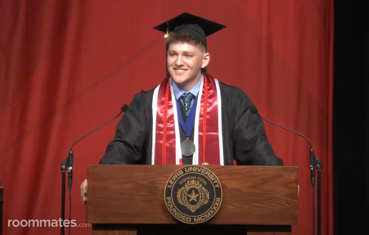 Profile photo 4 of 4