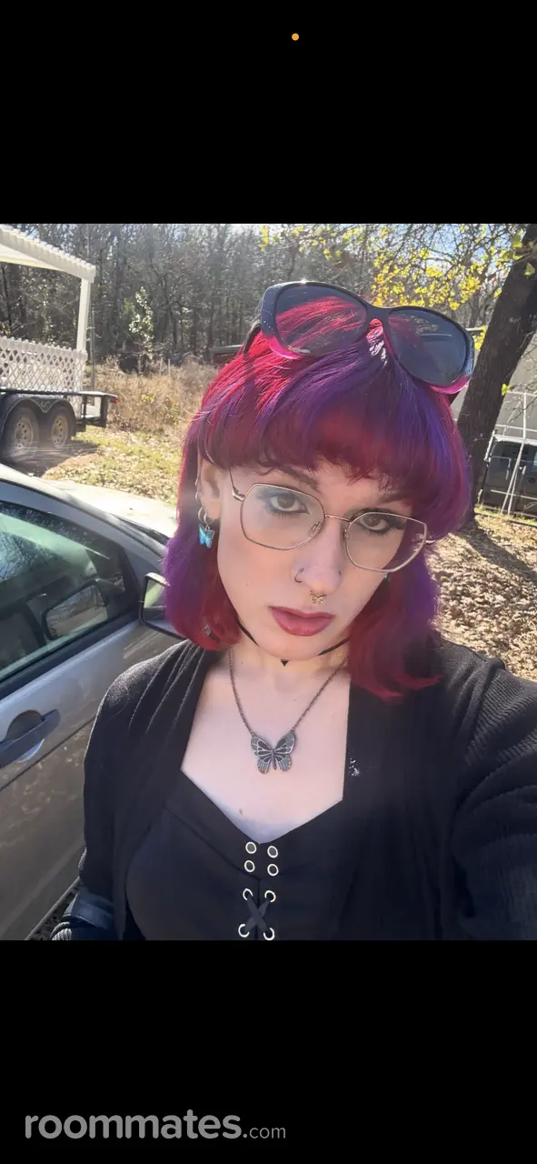 Profile photo 4 of 4