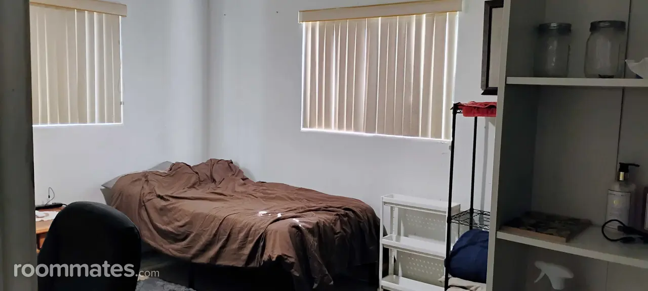 Profile photo 5 of 6