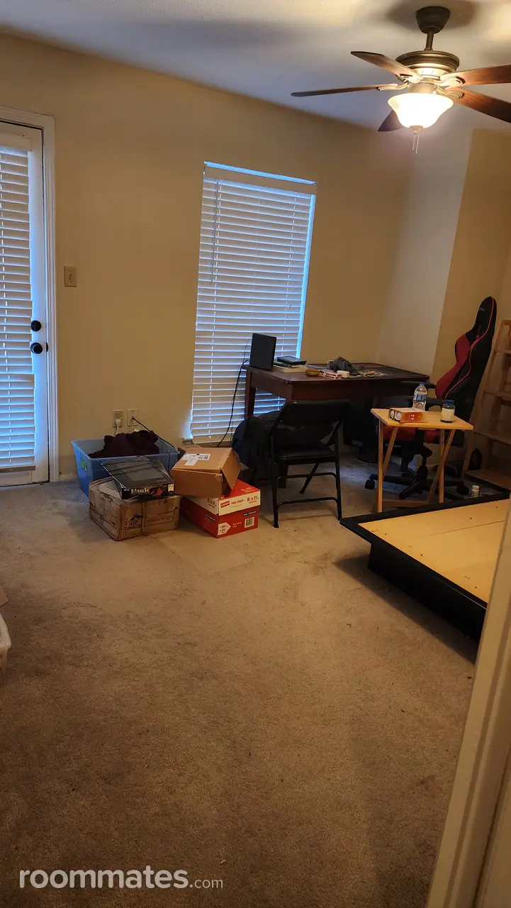 Profile photo 3 of 7