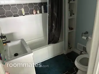 Room for rent in Davison, MI $1000, house