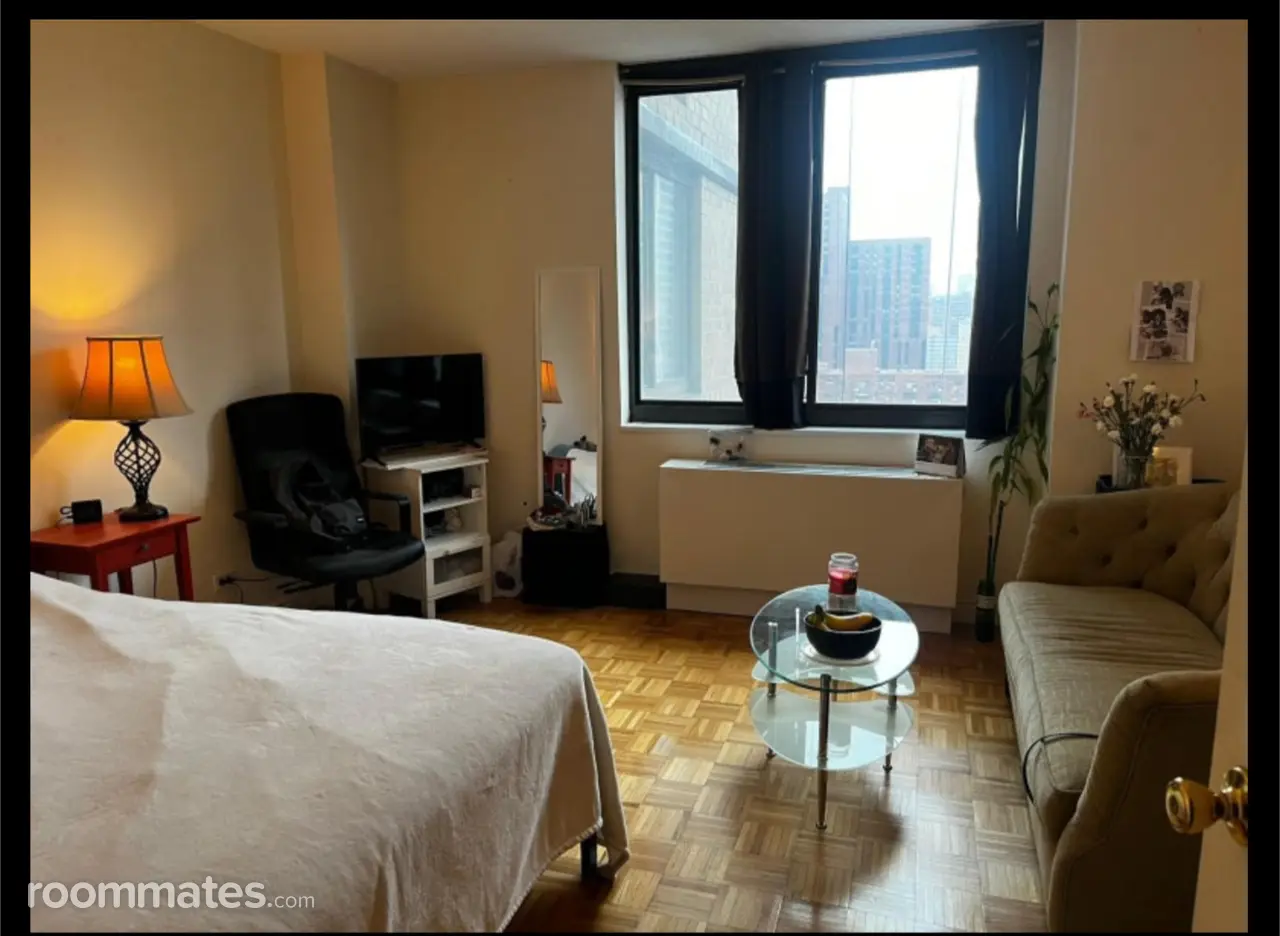 Profile photo 3 of 6