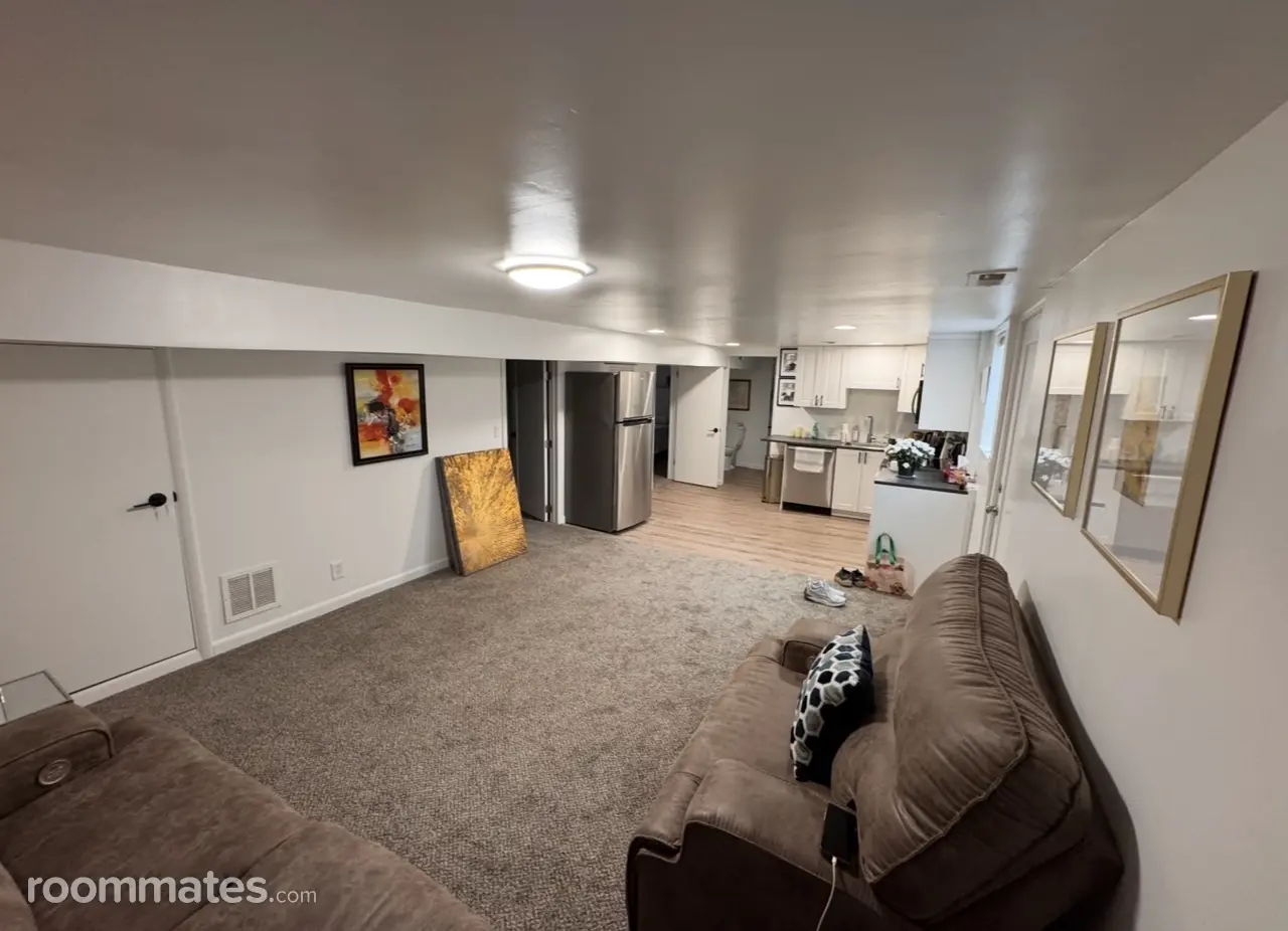 Profile photo 7 of 11