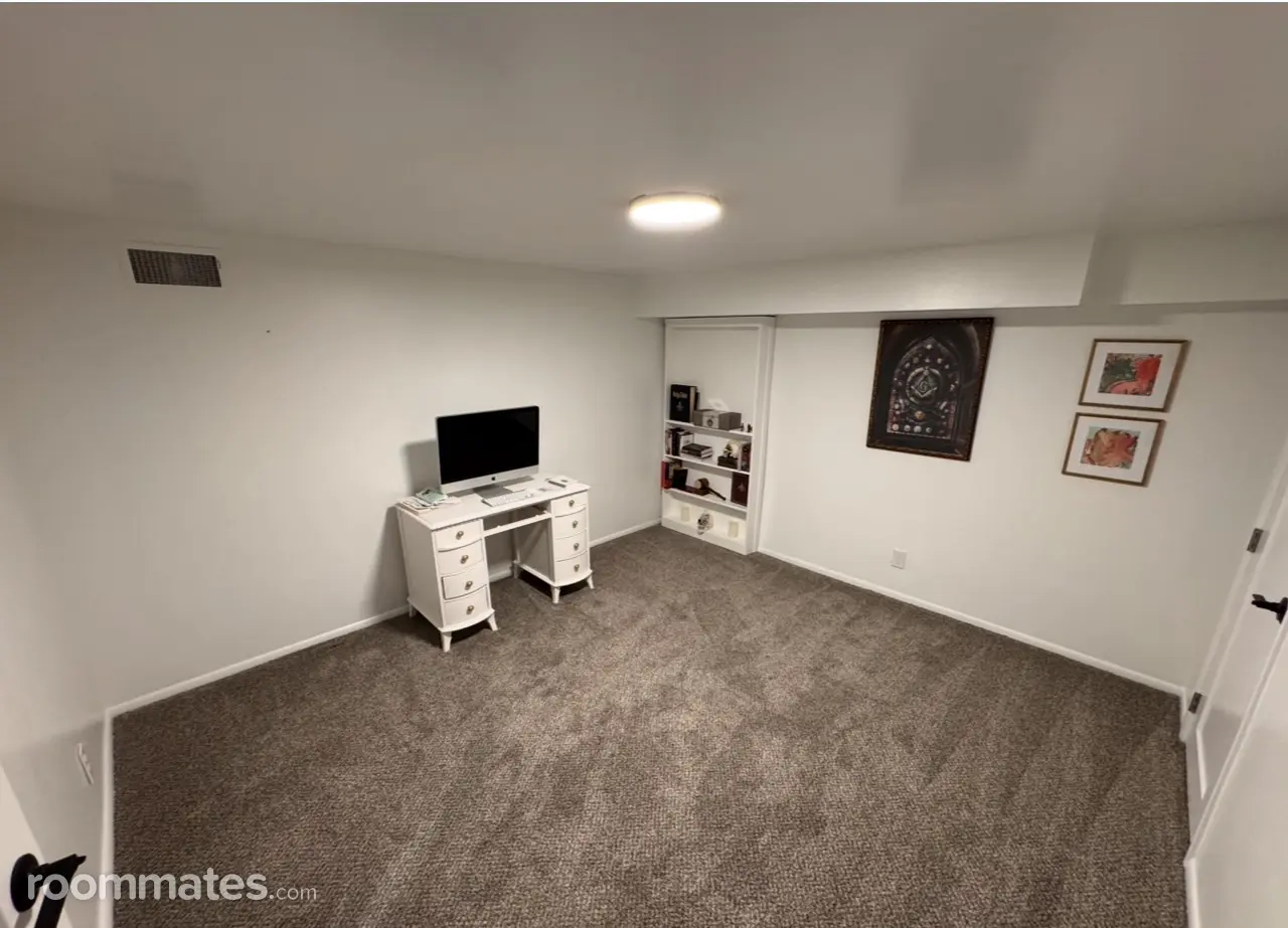 Profile photo 9 of 11