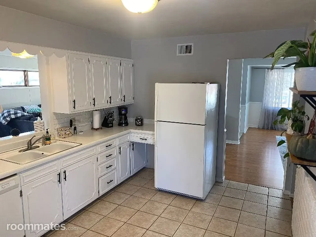 Profile photo 3 of 6