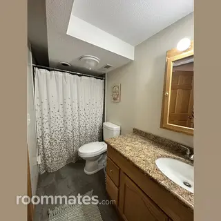 Room for rent in Rochester, MN $1275, house