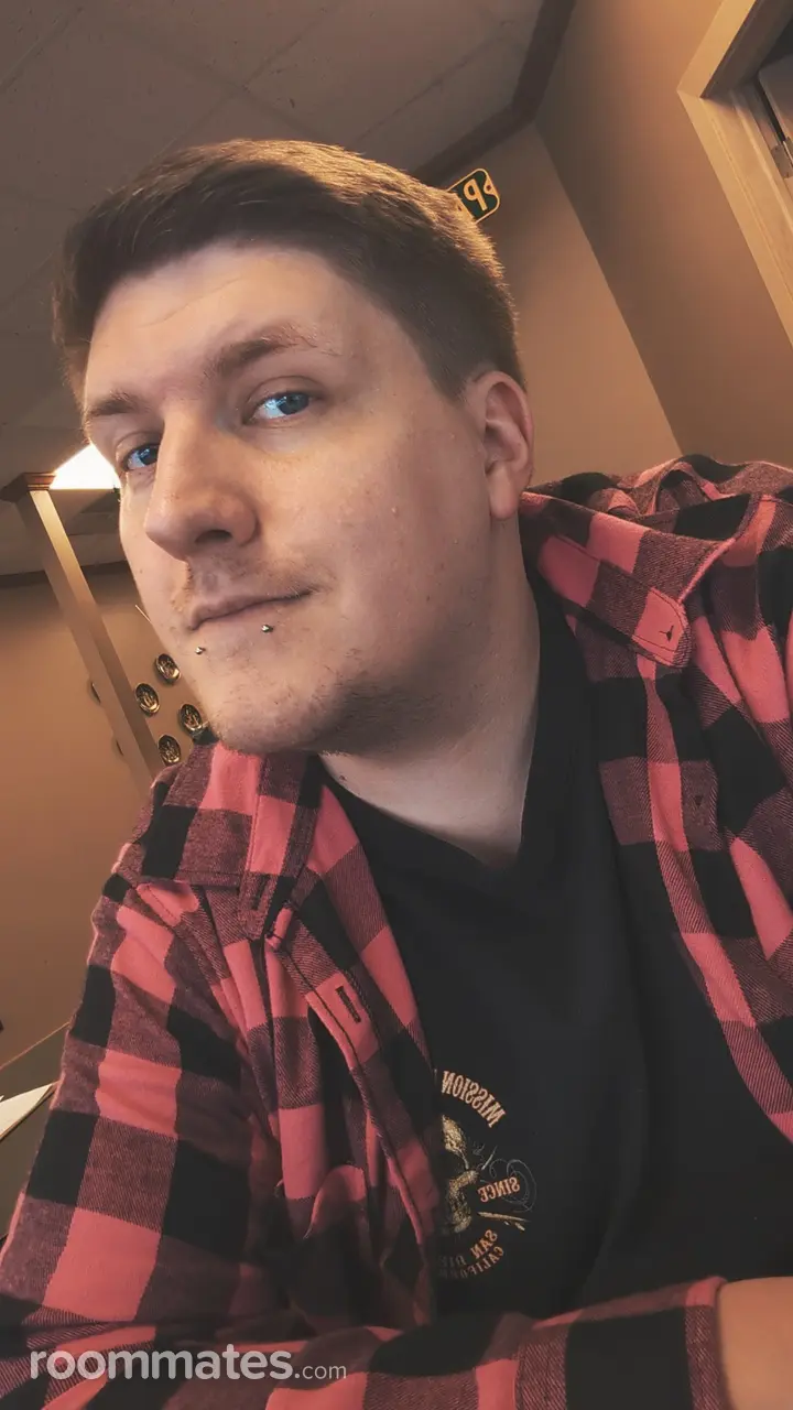 Profile photo 1 of 1