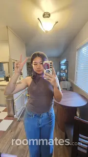 Roommate looking Sacramento, CA, $1300