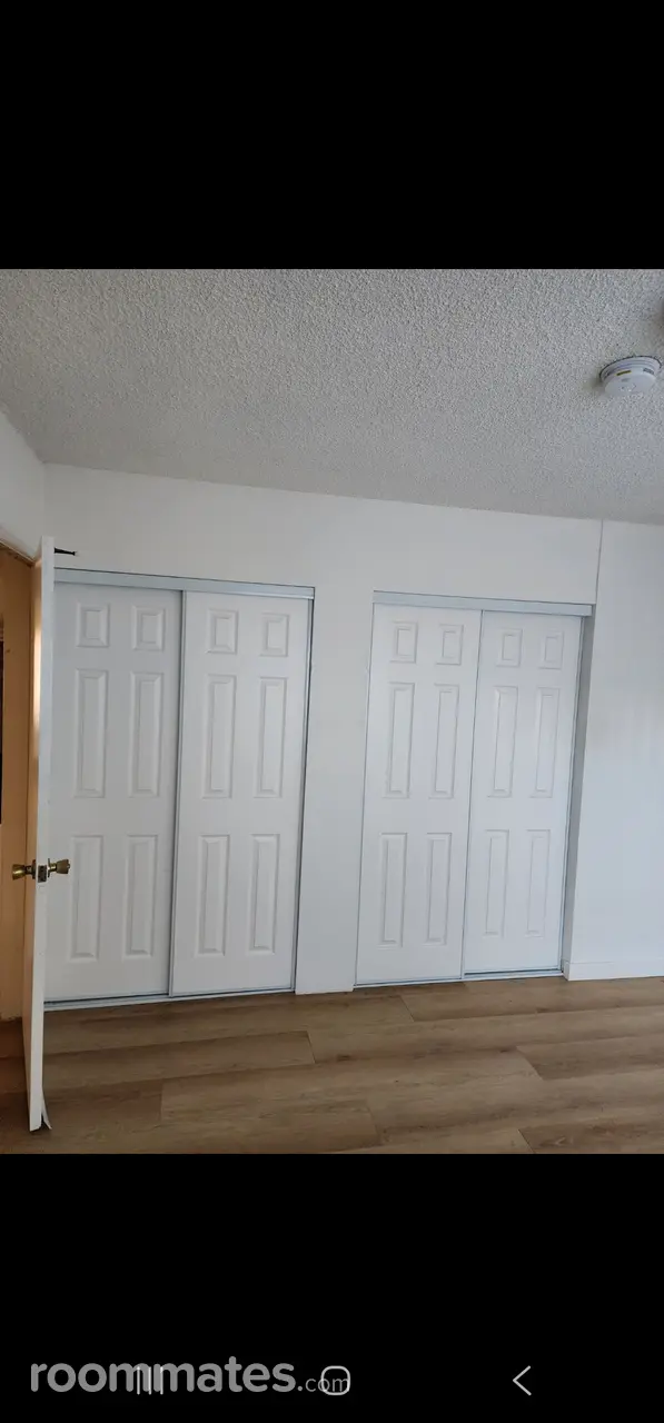 Profile photo 3 of 4