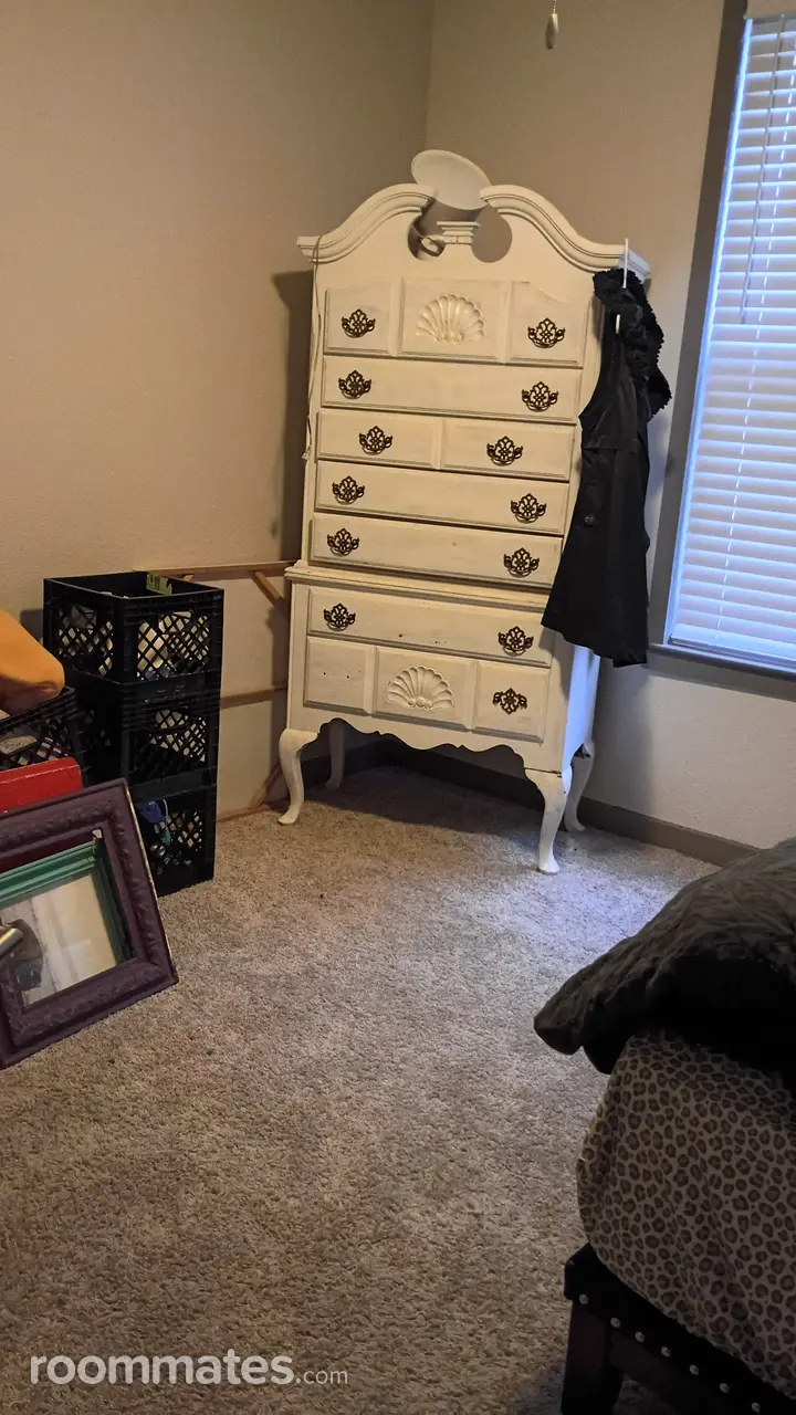 Profile photo 2 of 4