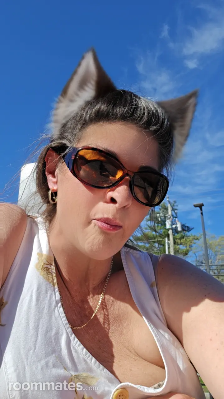 Profile photo 1 of 9