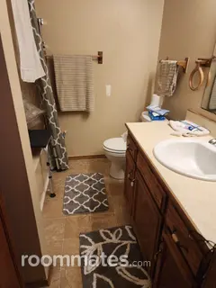 Room for rent in Springfield, MO $650, townhouse