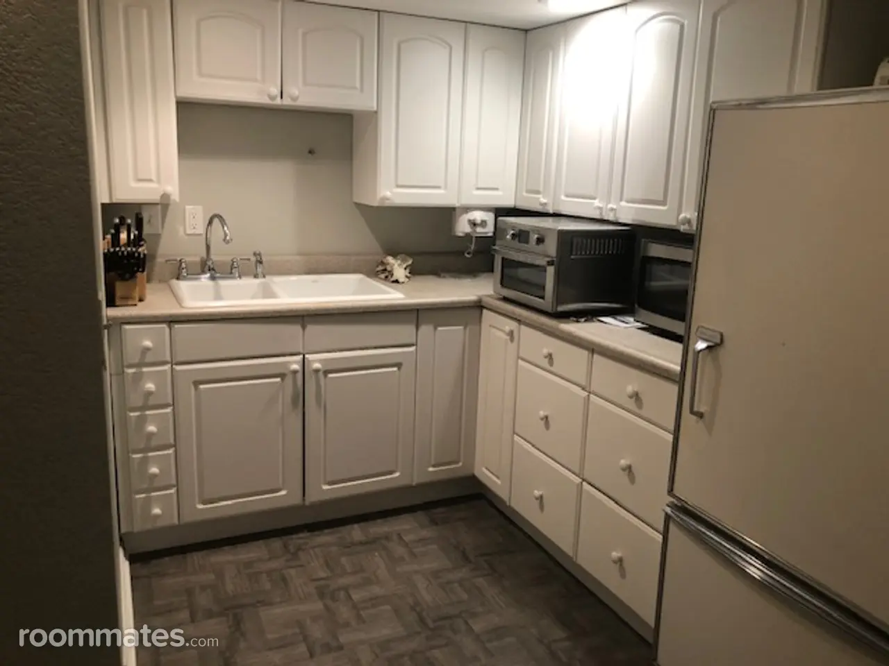 Profile photo 3 of 10