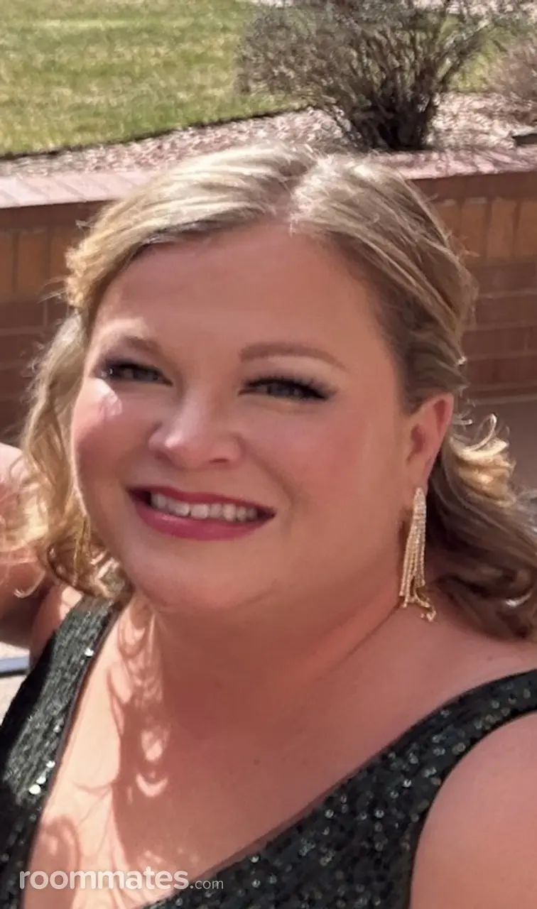 Profile photo 10 of 10