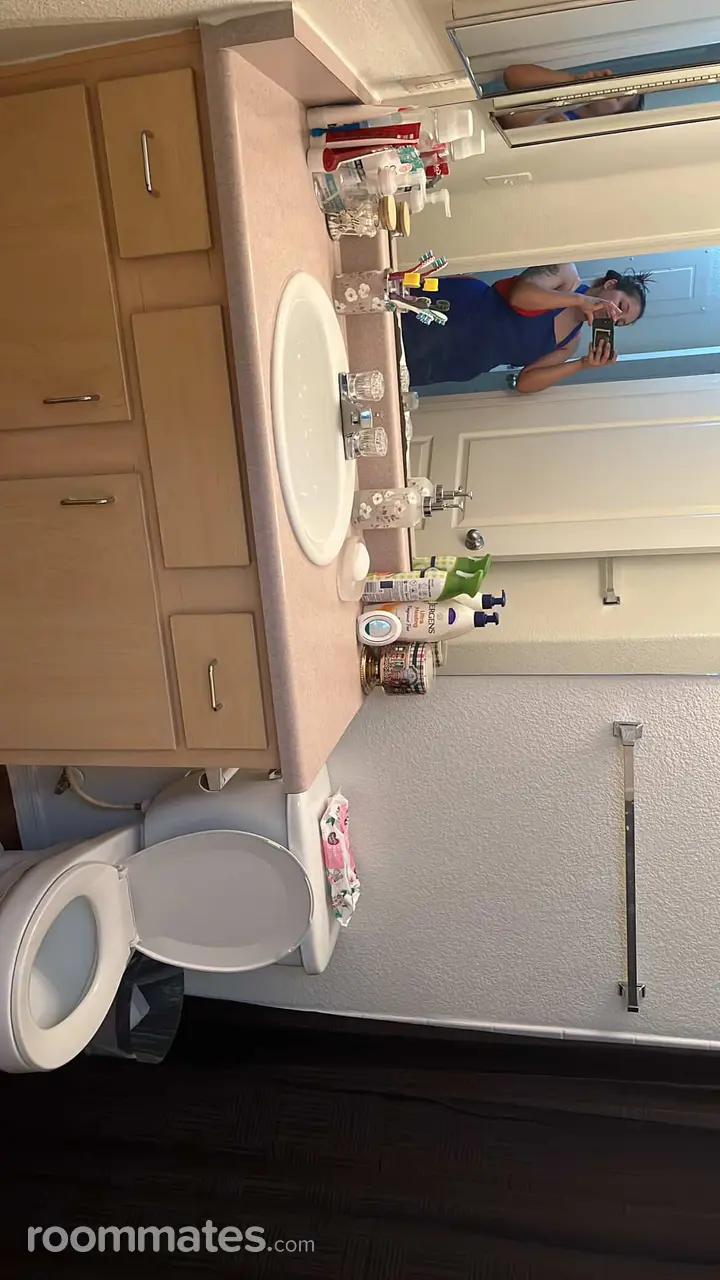 Profile photo 3 of 4