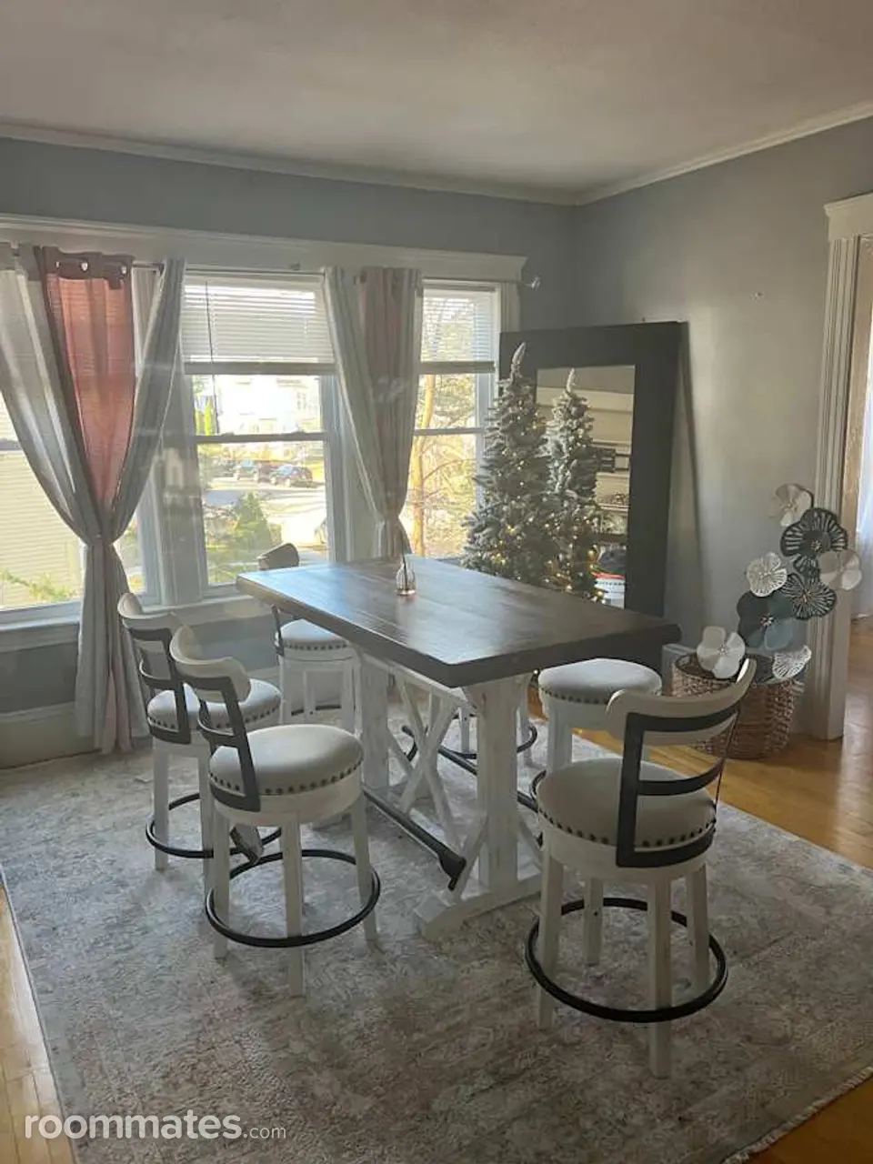 Profile photo 4 of 7