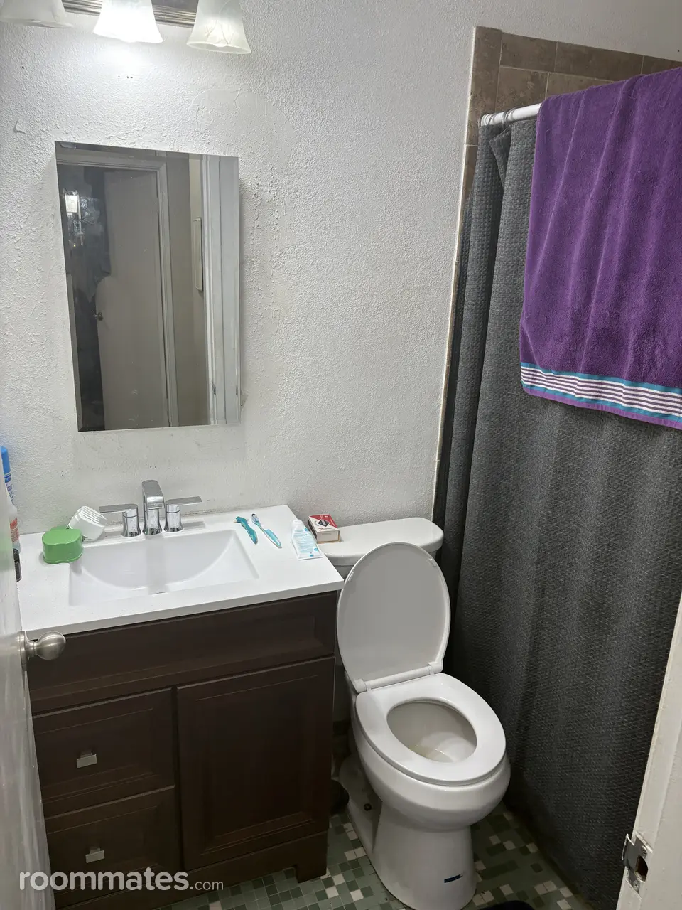 Profile photo 6 of 14