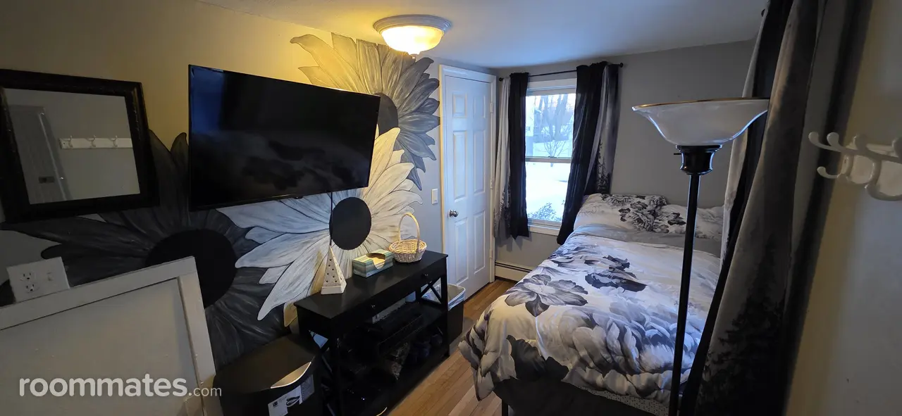 Profile photo 10 of 11