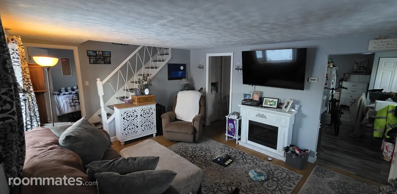 Profile photo 3 of 11