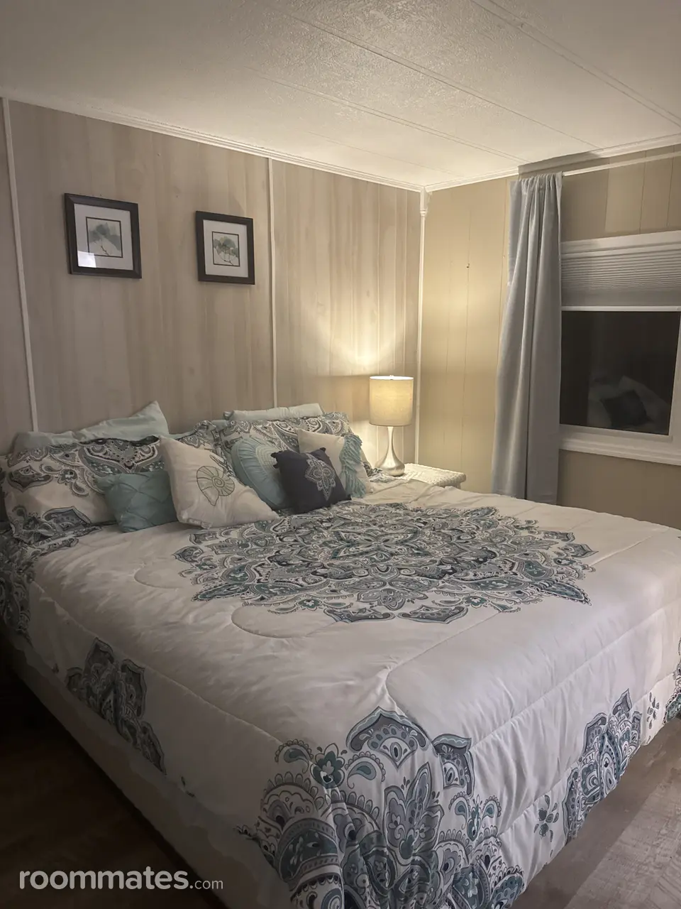 Profile photo 1 of 11