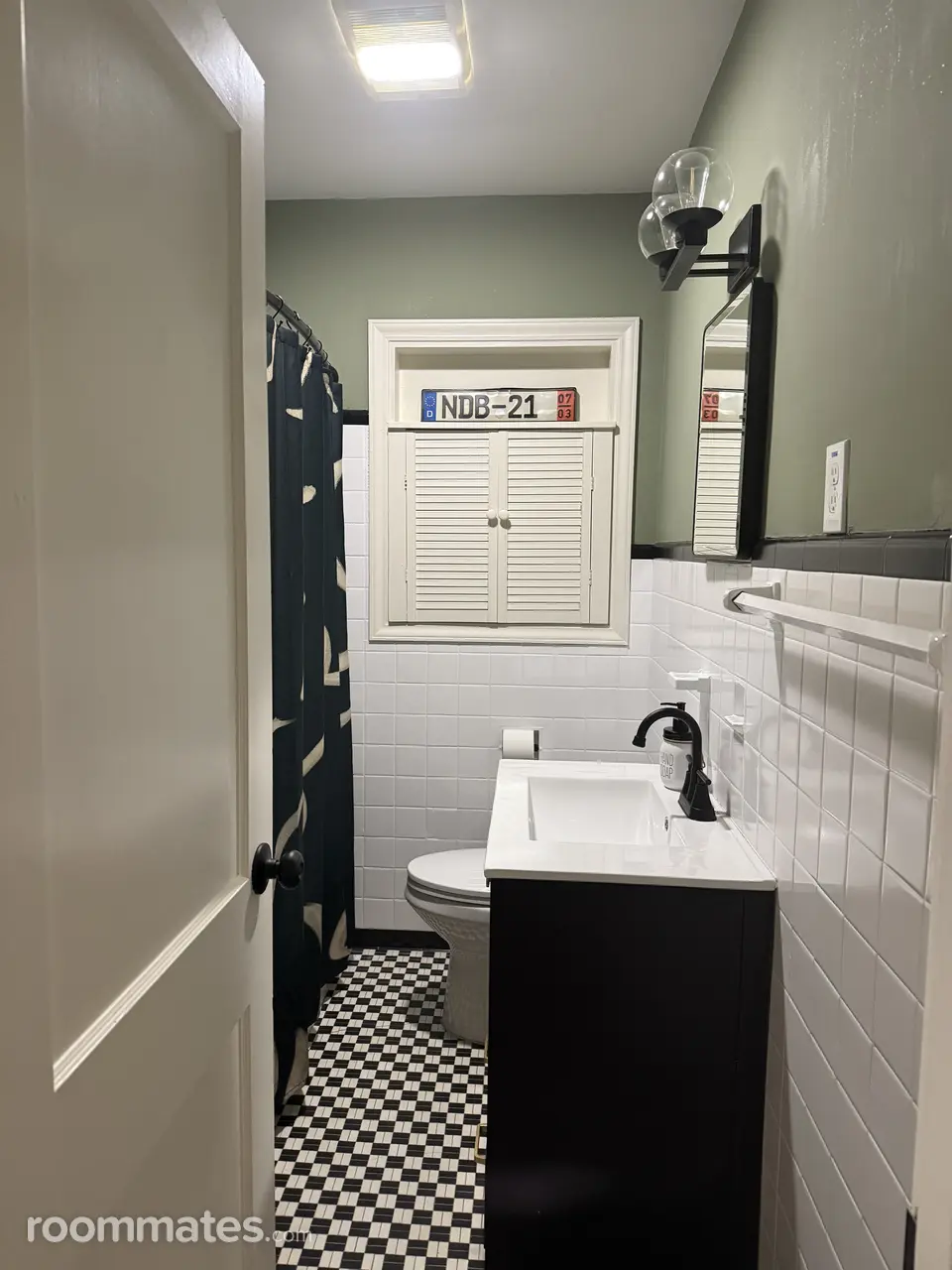 Profile photo 10 of 11