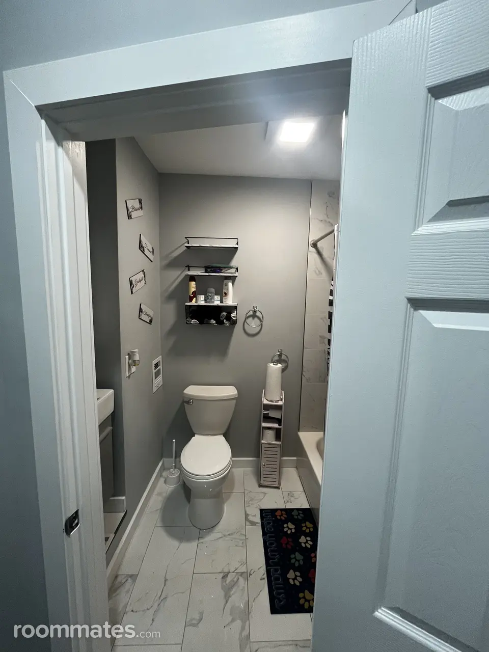 Profile photo 6 of 11