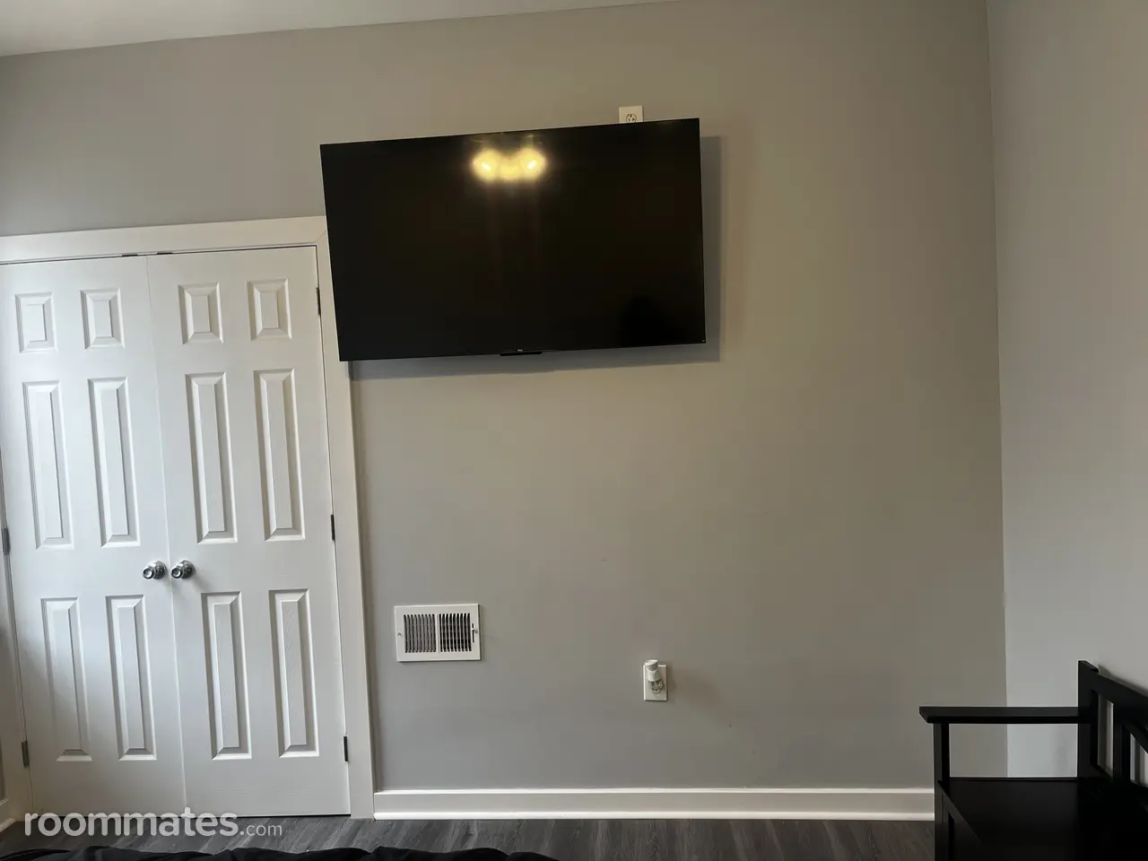 Profile photo 3 of 11